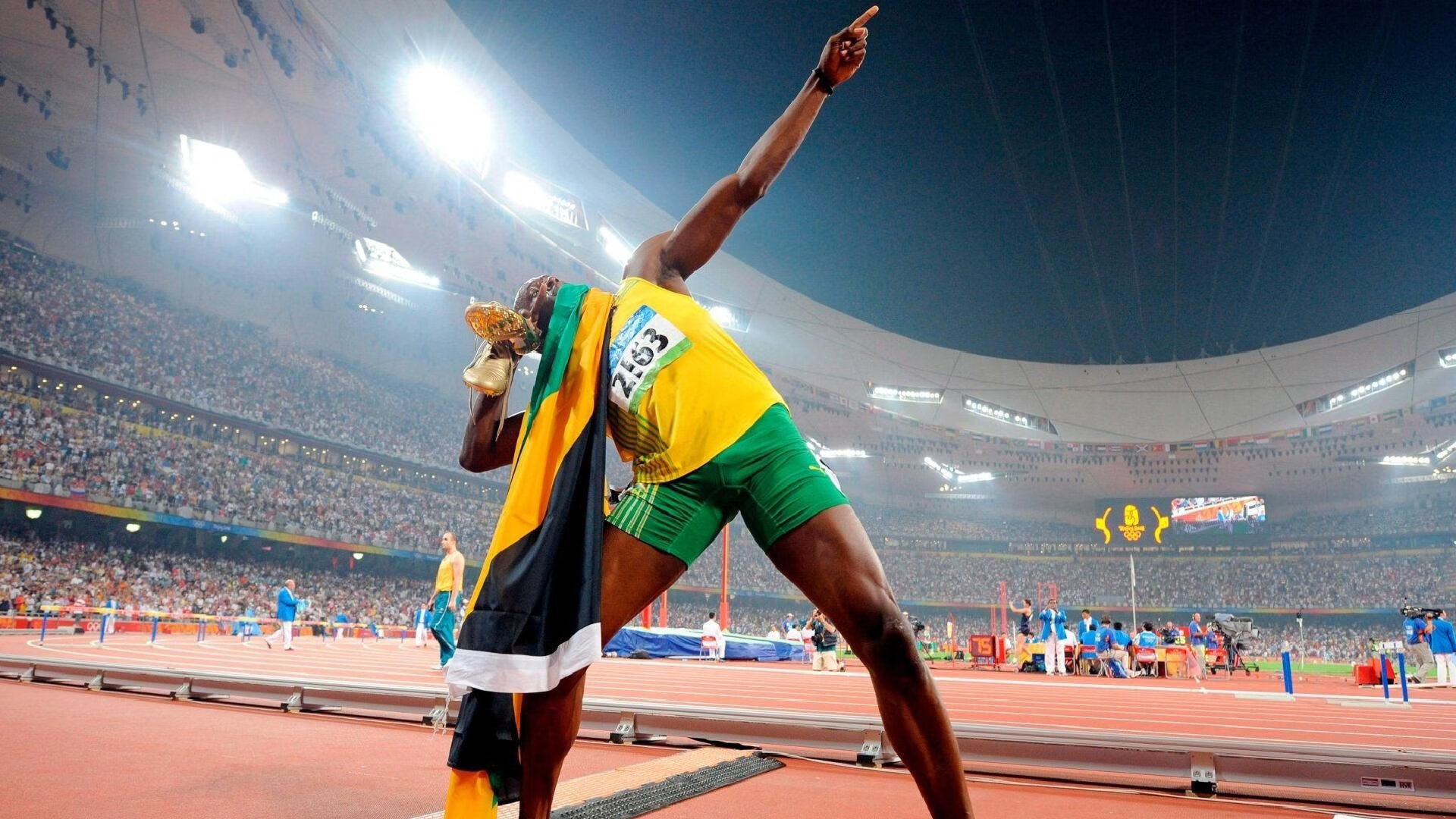 _篮网团队配合默契，保持联盟第一优势_，篮网的队