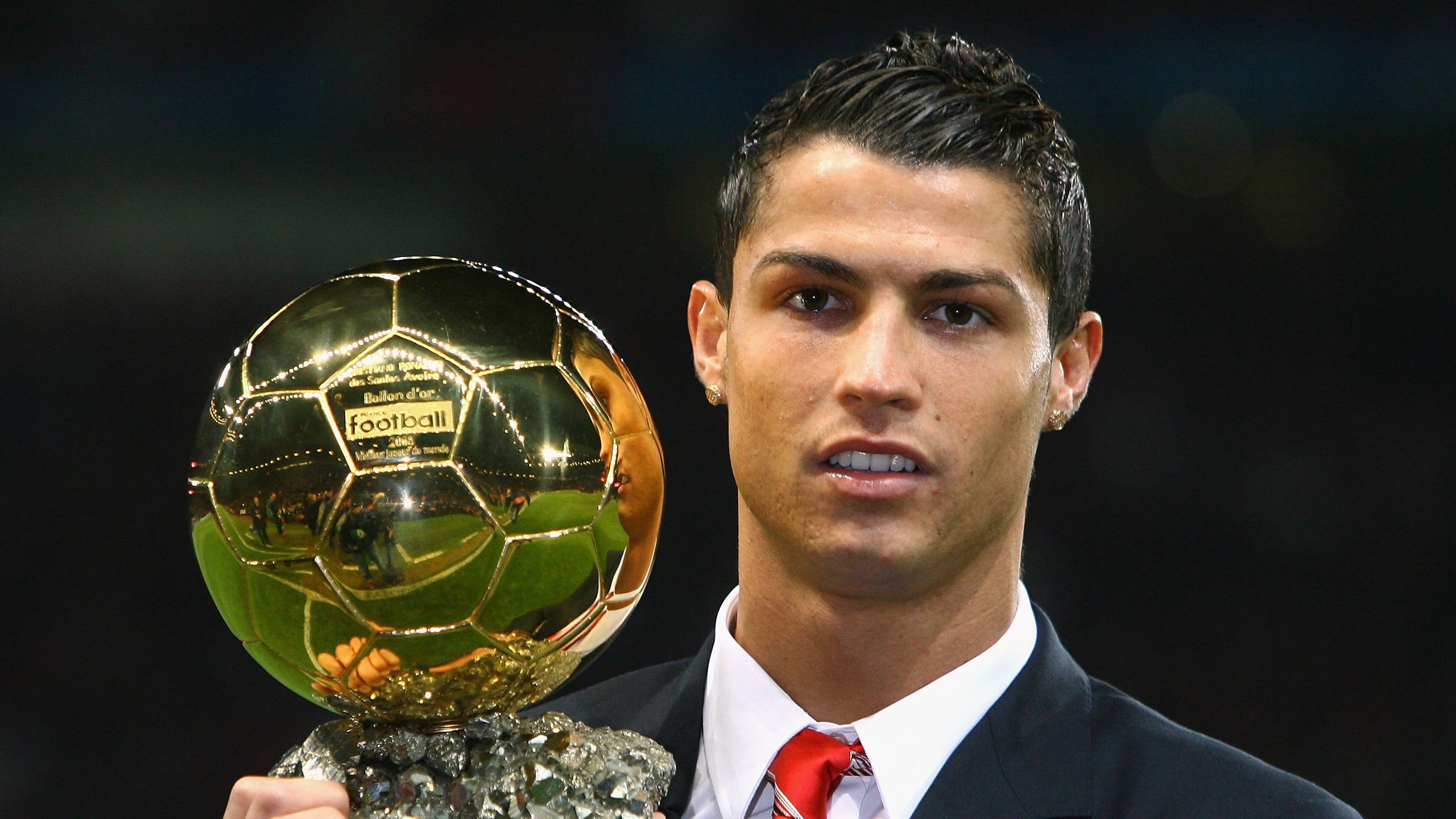 开云APP-史上最年轻“进球王”首次登顶欧冠，最年轻的进球球员